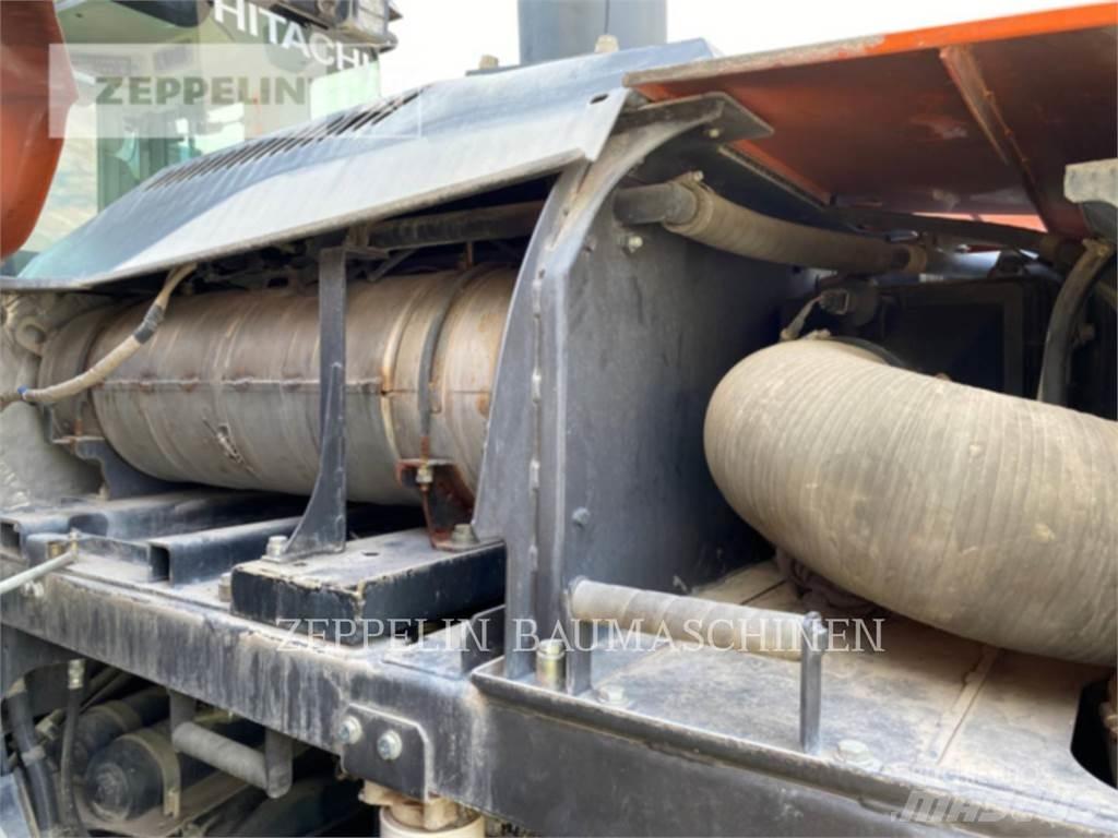 Hitachi ZW310-6 Gumikerekes homlokrakodók