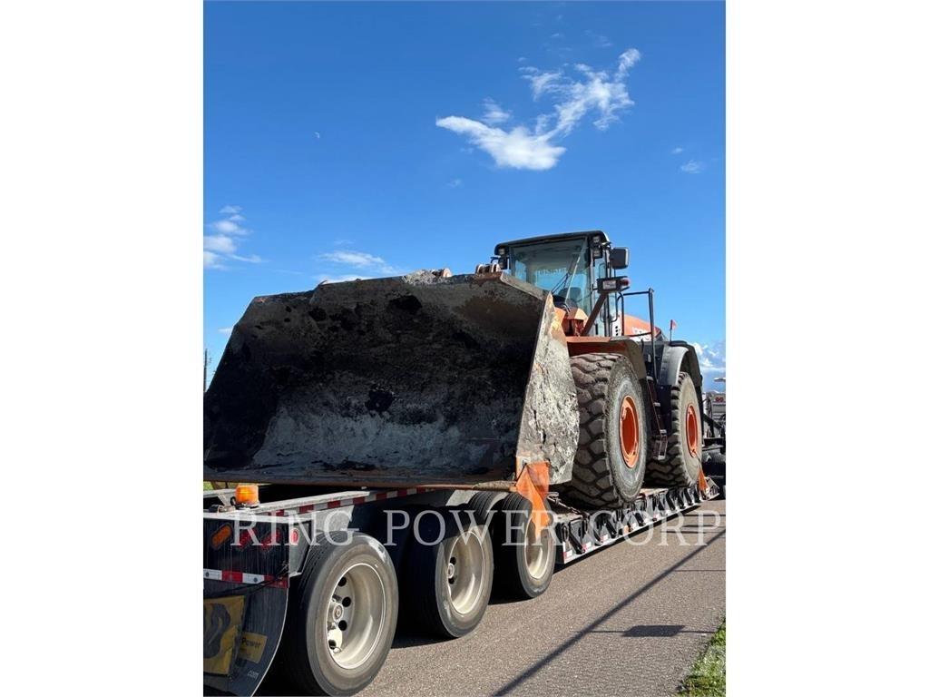 Hitachi ZW3706-6 Gumikerekes homlokrakodók