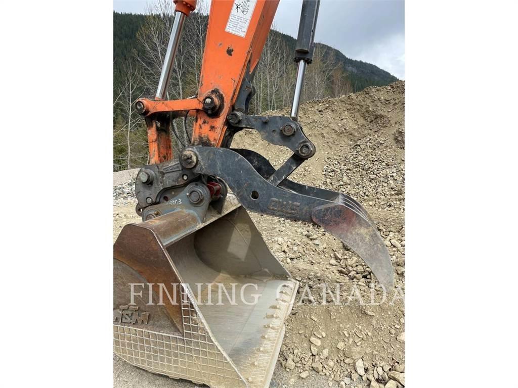Hitachi ZX210LC Lánctalpas kotrók