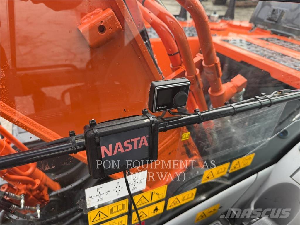 Hitachi ZX210LC Lánctalpas kotrók