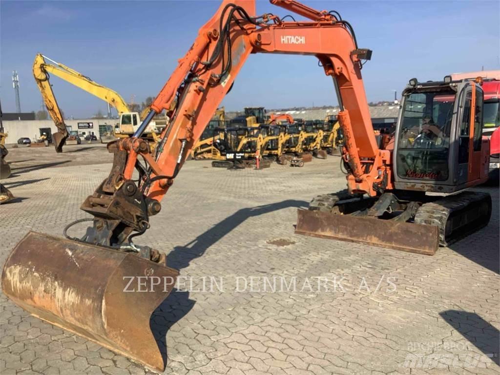 Hitachi ZX80 SBLC Lánctalpas kotrók