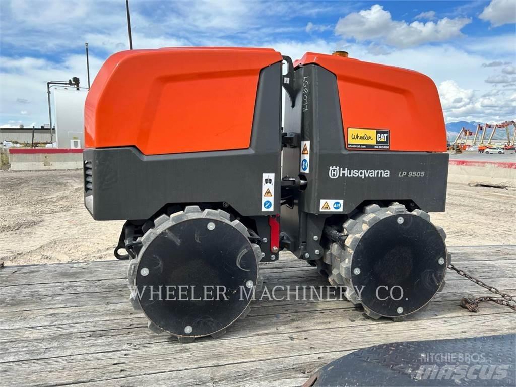 Husqvarna LP9505 Ikerdobos hengerek