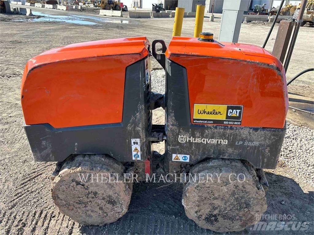 Husqvarna LP9505 Ikerdobos hengerek