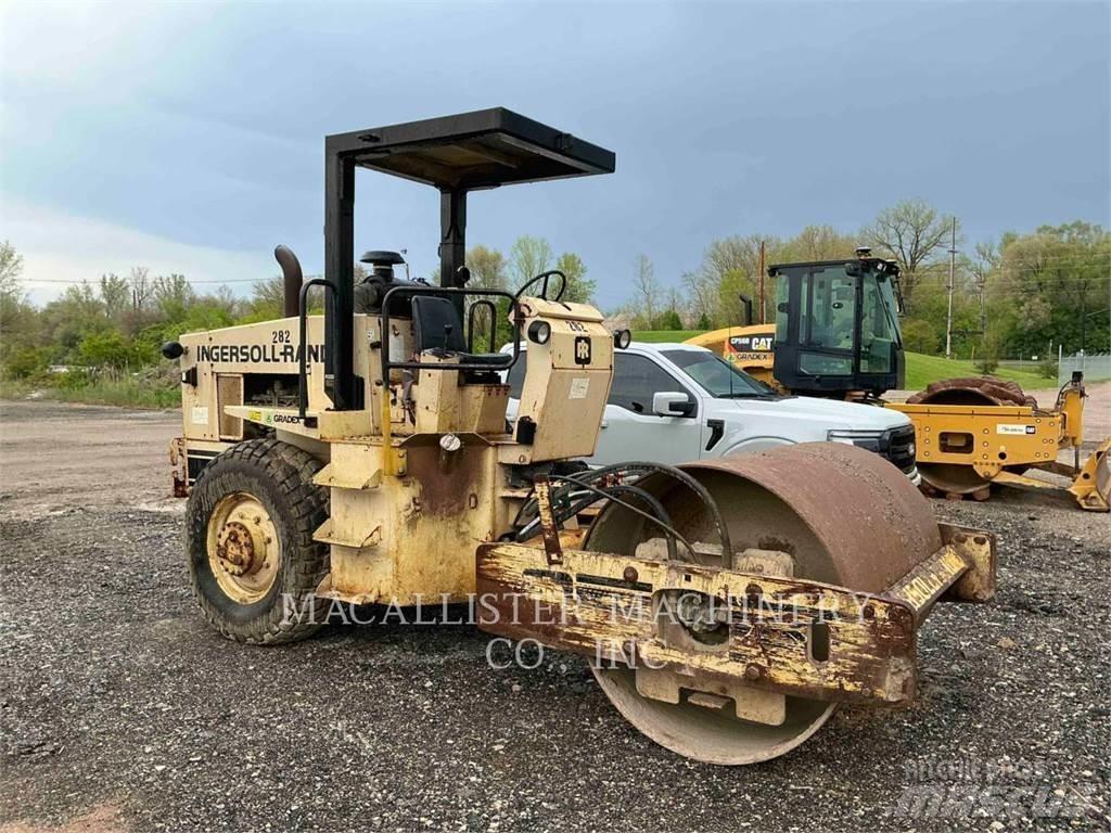 Ingersoll Rand SD70 Egydobos hengerek
