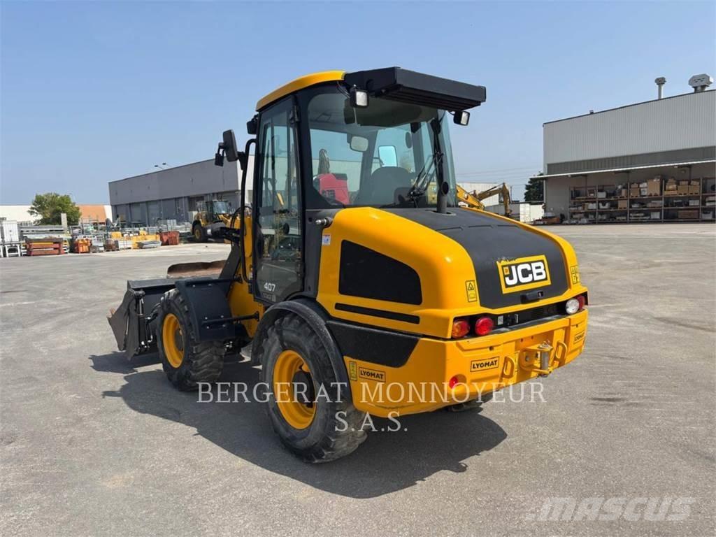 JCB 407 Gumikerekes homlokrakodók