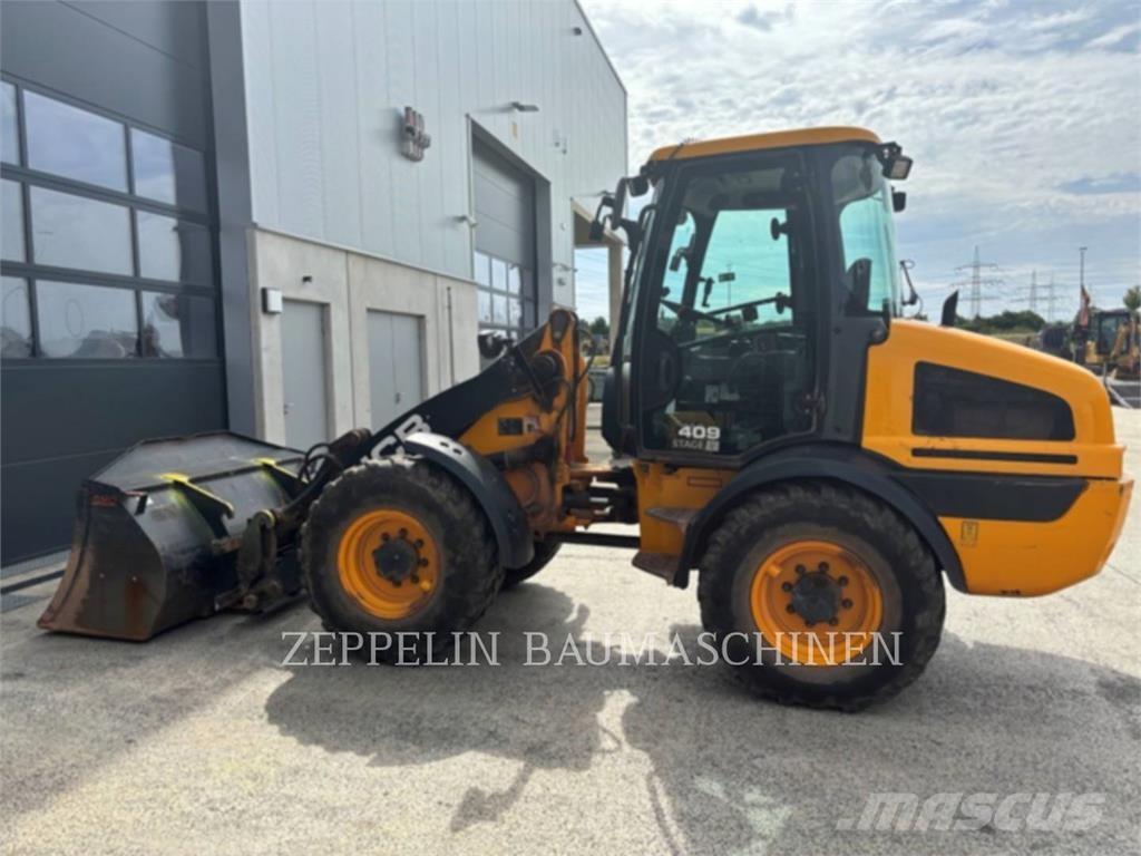 JCB 409 Gumikerekes homlokrakodók
