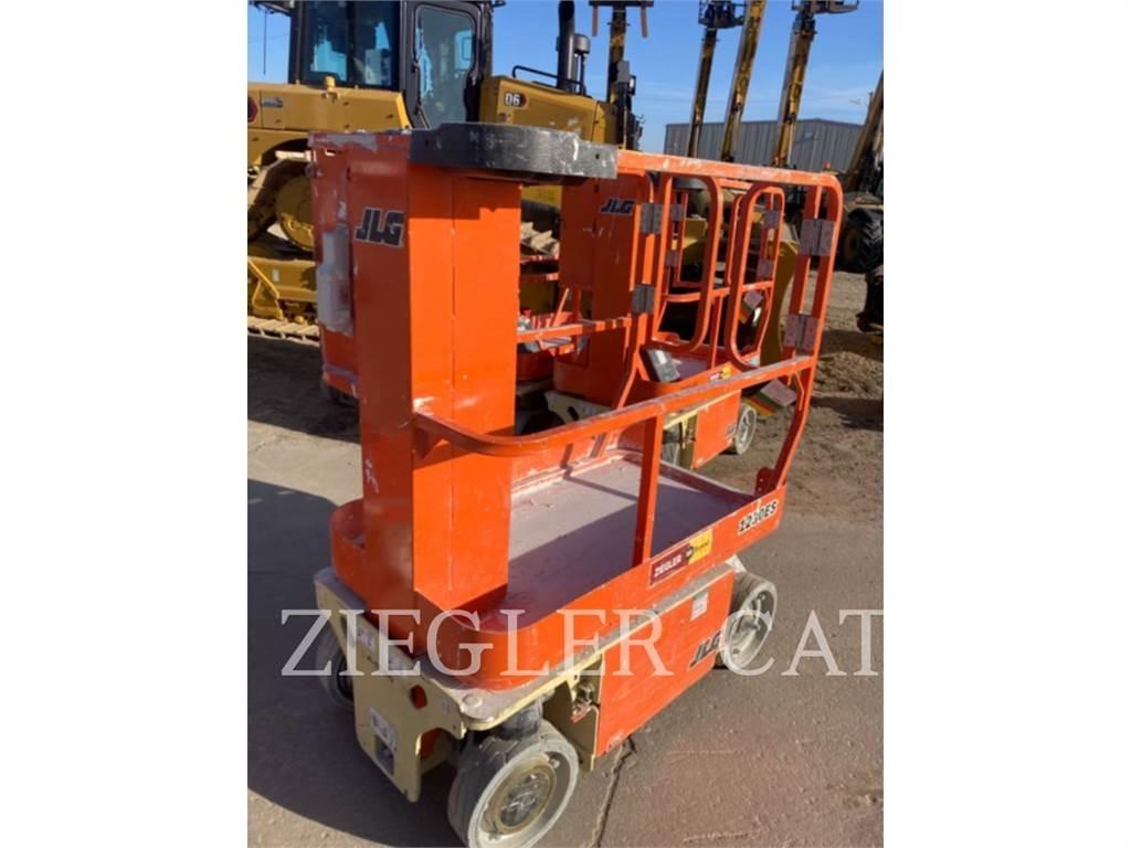 JLG 1230ES Ollós emelők