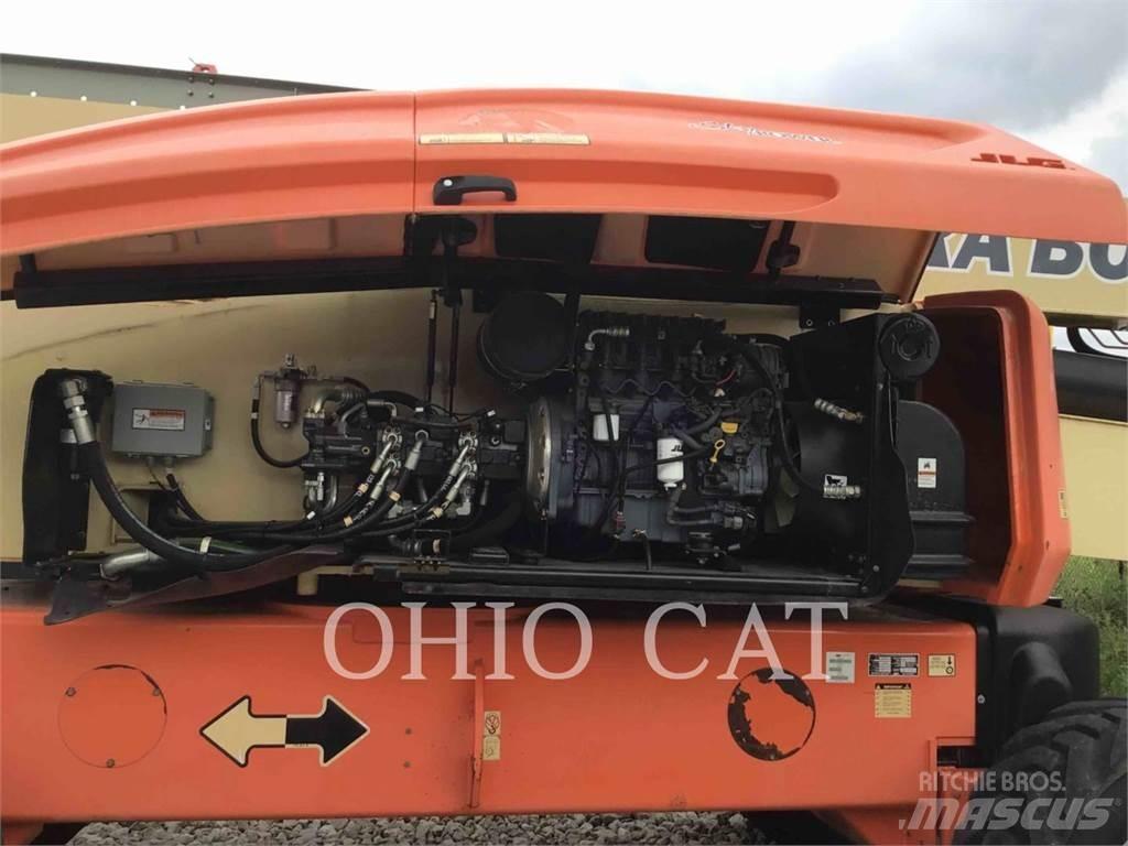 JLG 1250AJP Karos emelők