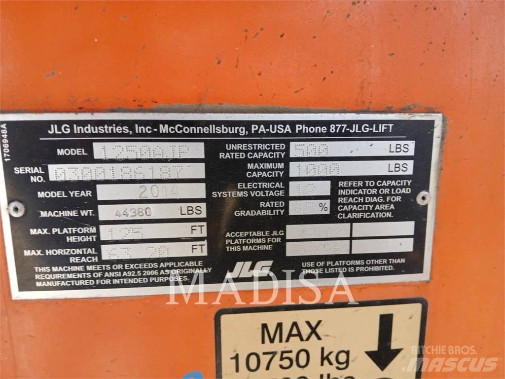 JLG 1250AJP Karos emelők