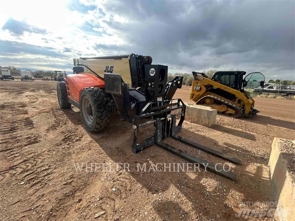 JLG 1255 Teleszkópos rakodók
