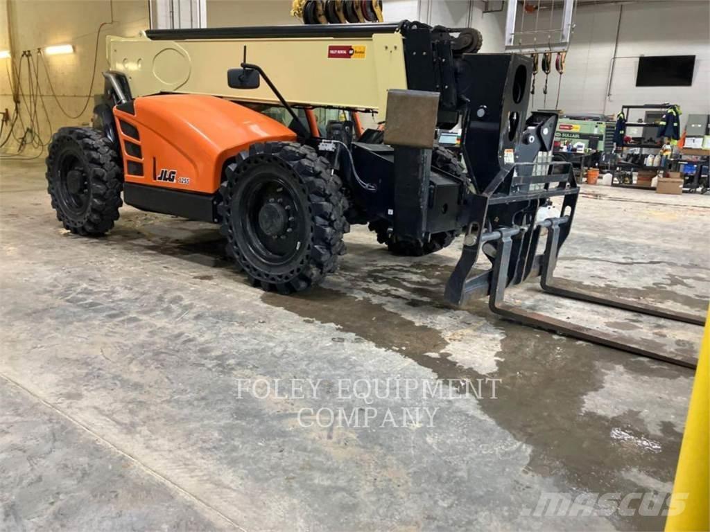 JLG 1255C Teleszkópos rakodók