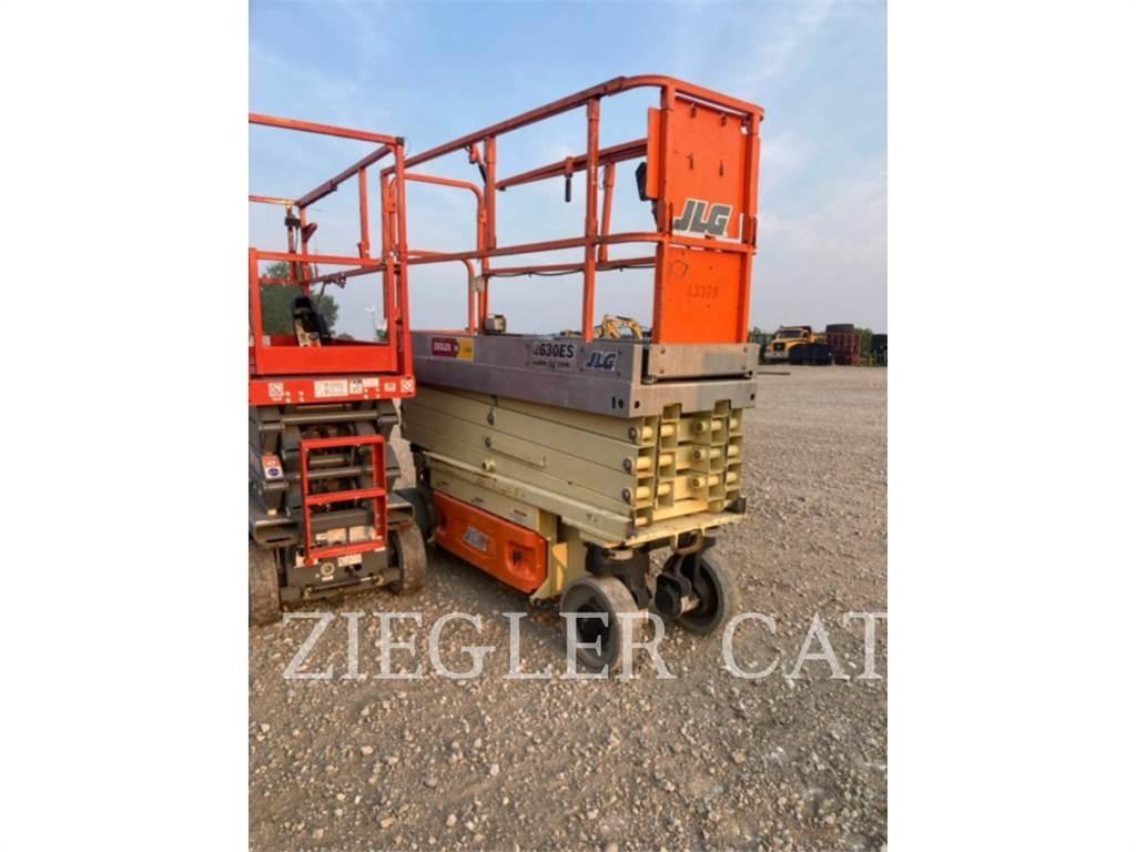 JLG 2630ES Ollós emelők
