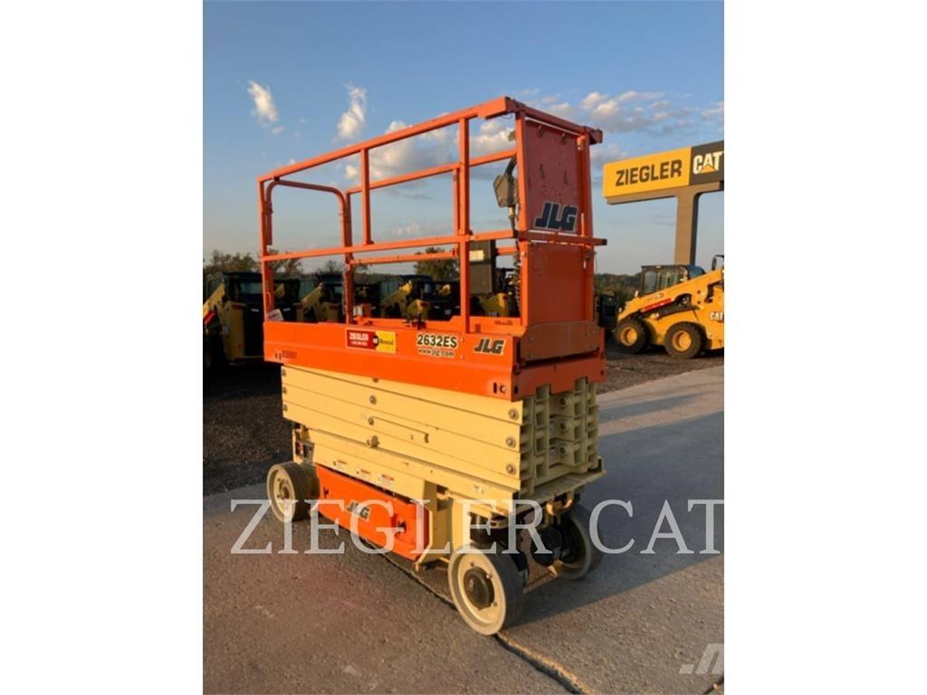 JLG 2632ES Ollós emelők