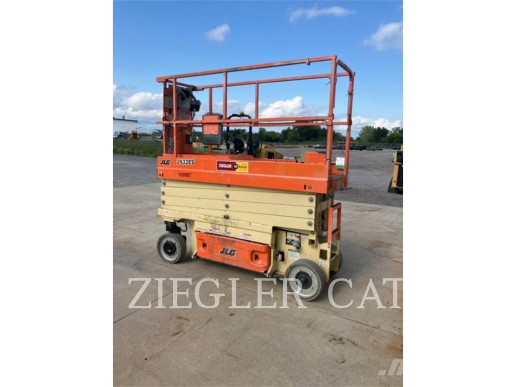 JLG 2632ES Ollós emelők