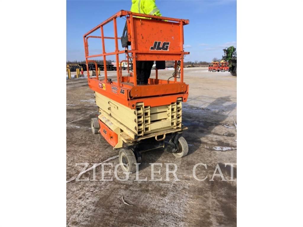 JLG 3246ES Ollós emelők