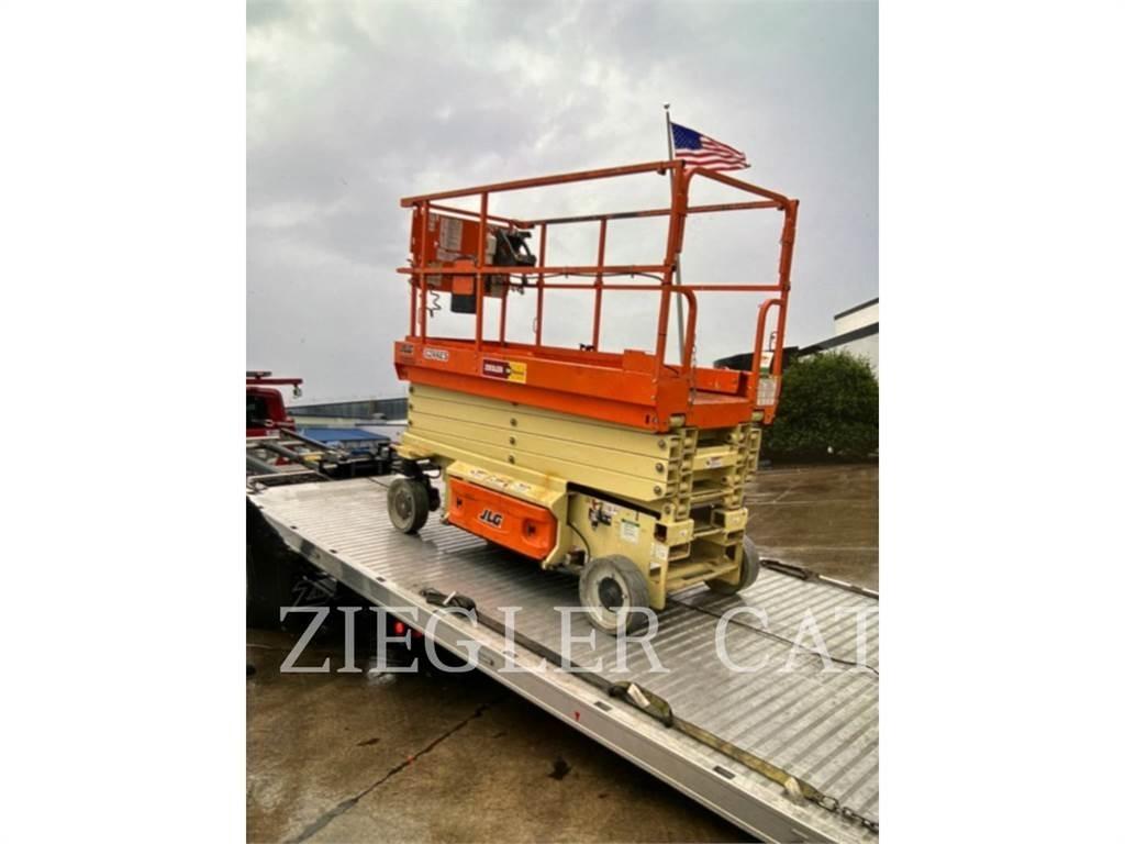 JLG 3246ES Ollós emelők