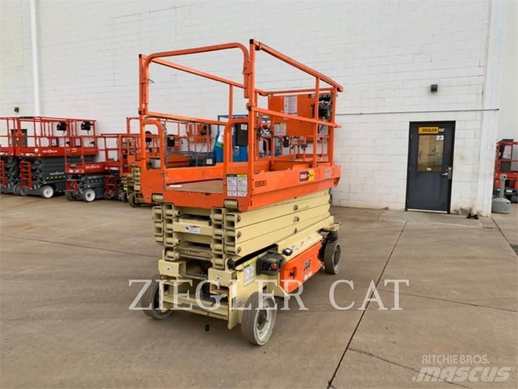 JLG 3246ES Ollós emelők