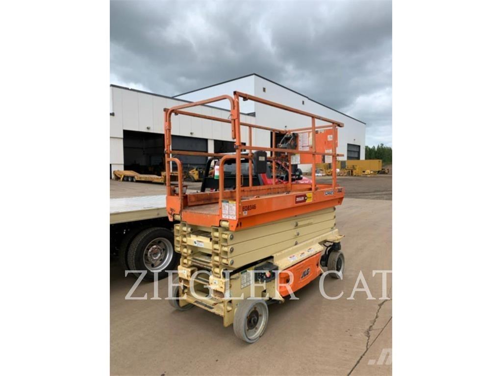 JLG 3246ES Ollós emelők
