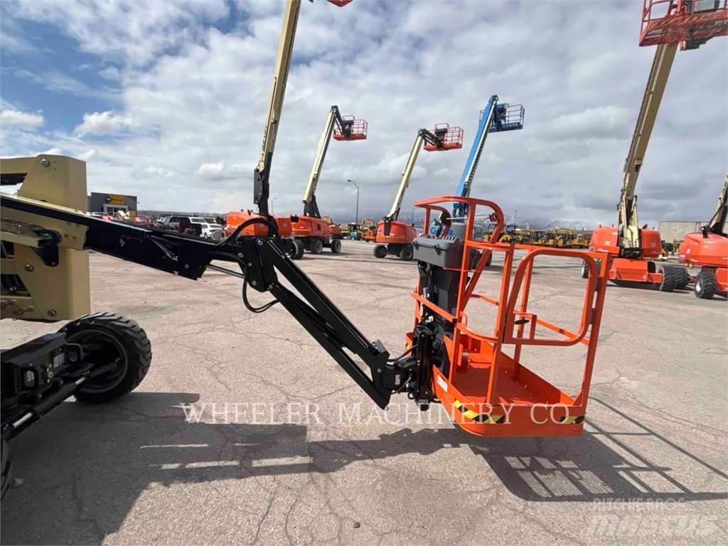 JLG 340AJ Karos emelők