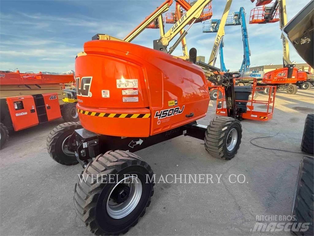 JLG 450AJ Karos emelők