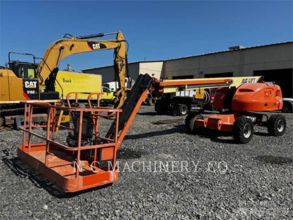 JLG 460SJ Lánctalpas kotrók
