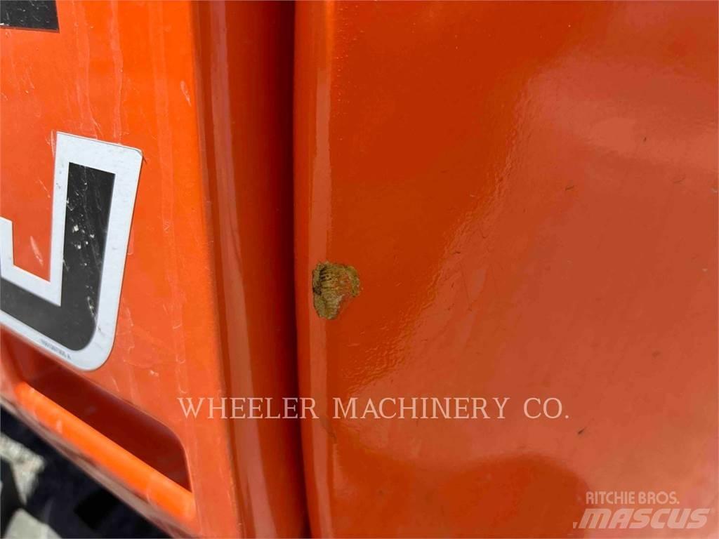JLG 460SJ Karos emelők
