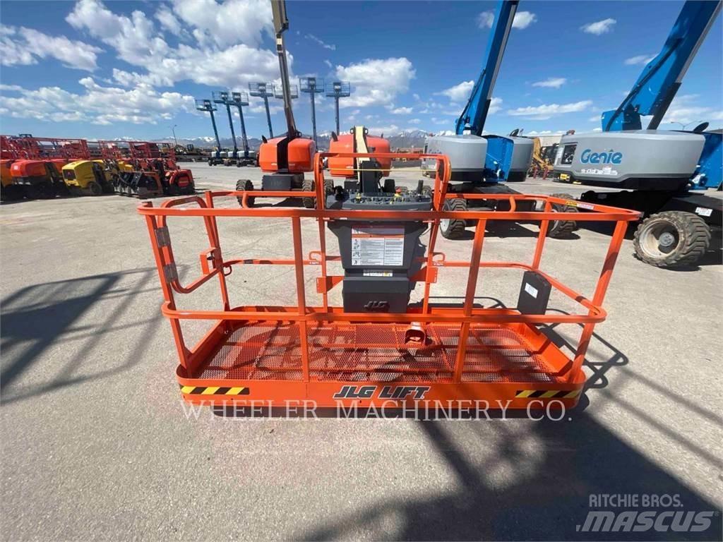JLG 460SJ Karos emelők