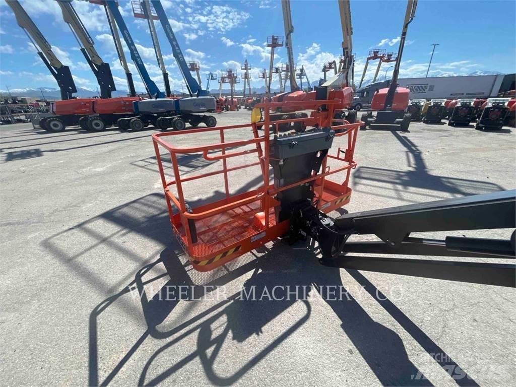 JLG 460SJ Karos emelők