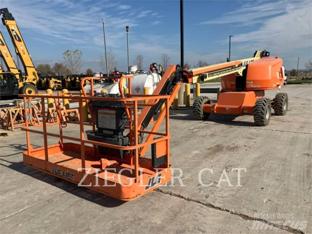 JLG 460SJ Karos emelők