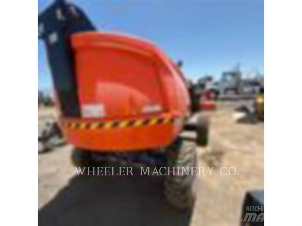 JLG 460SJ Karos emelők