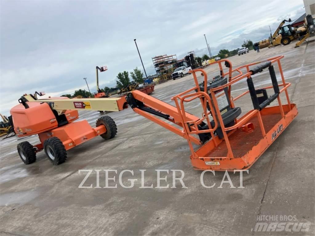 JLG 460SJ Karos emelők