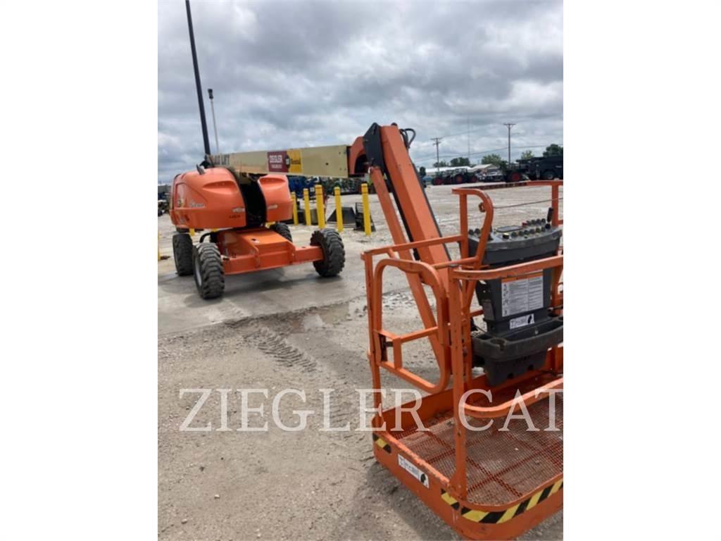 JLG 460SJ Karos emelők