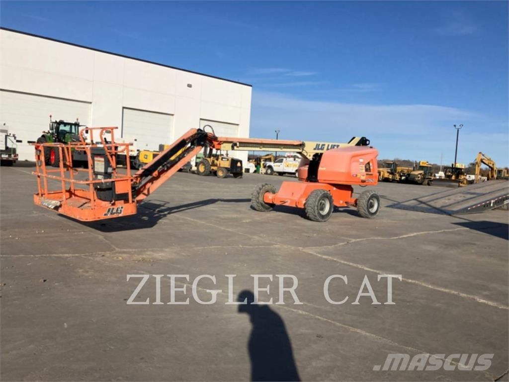 JLG 460SJ Karos emelők