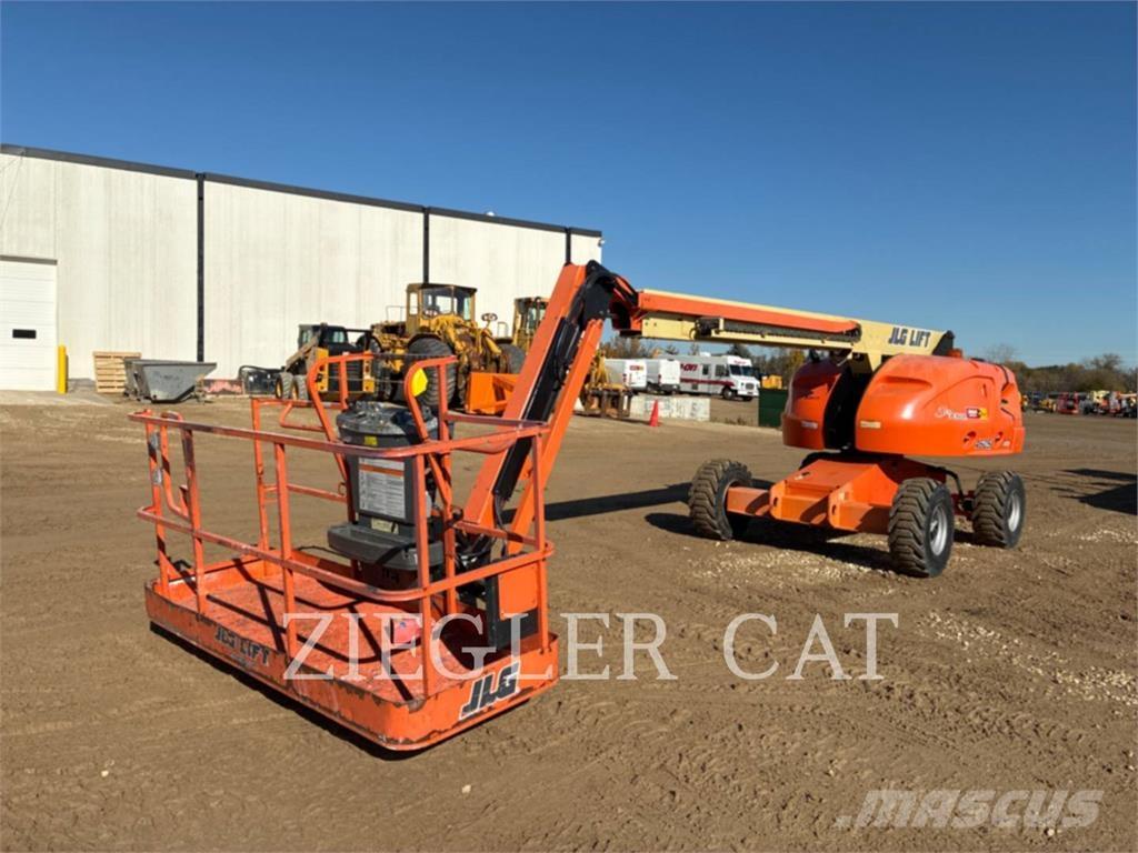 JLG 460SJ Karos emelők
