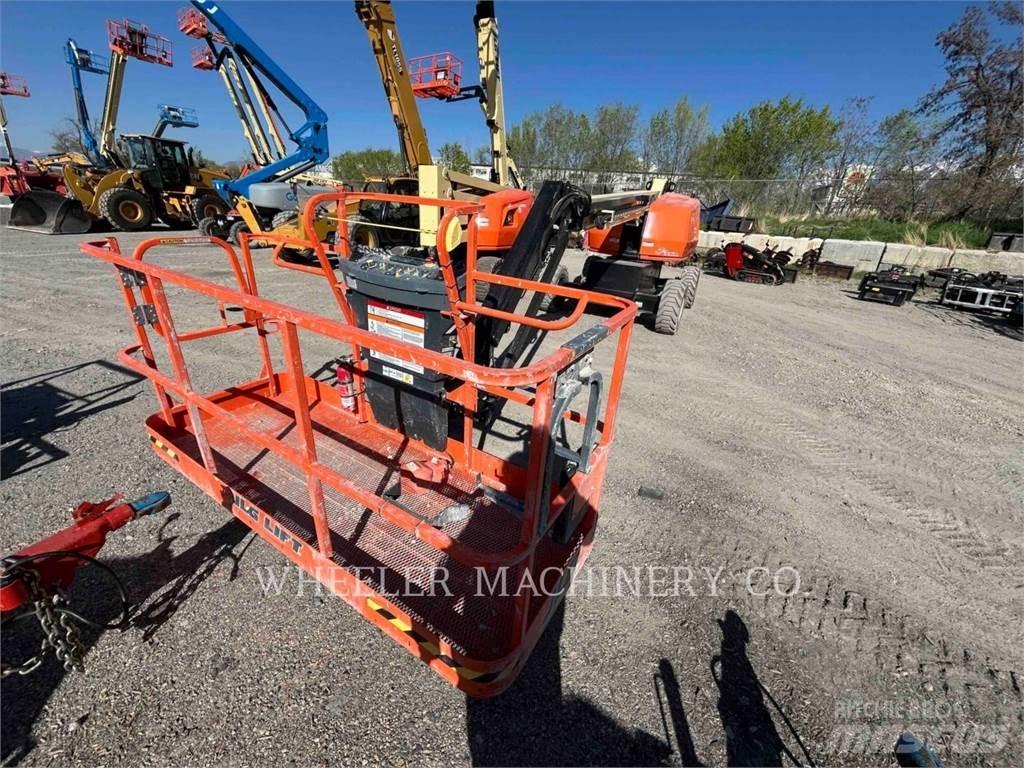JLG 460SJ SP Karos emelők