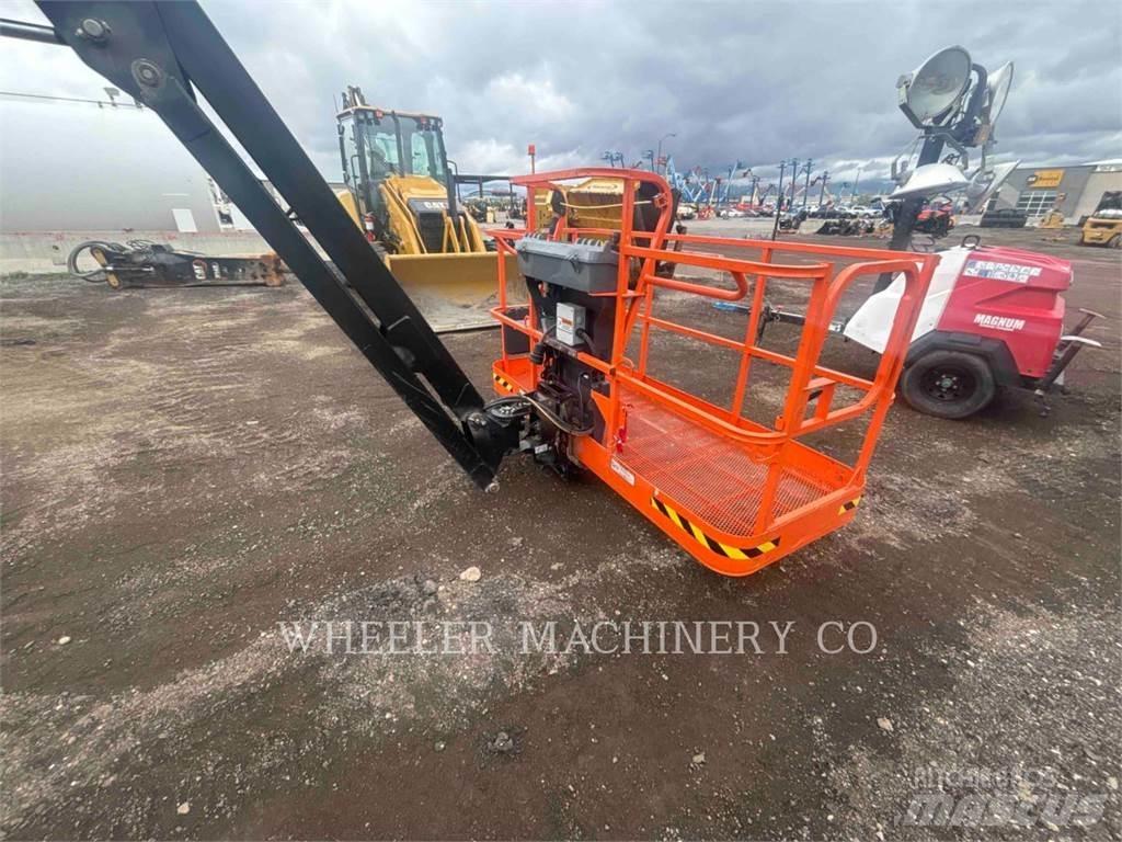 JLG 460SJ SP Karos emelők