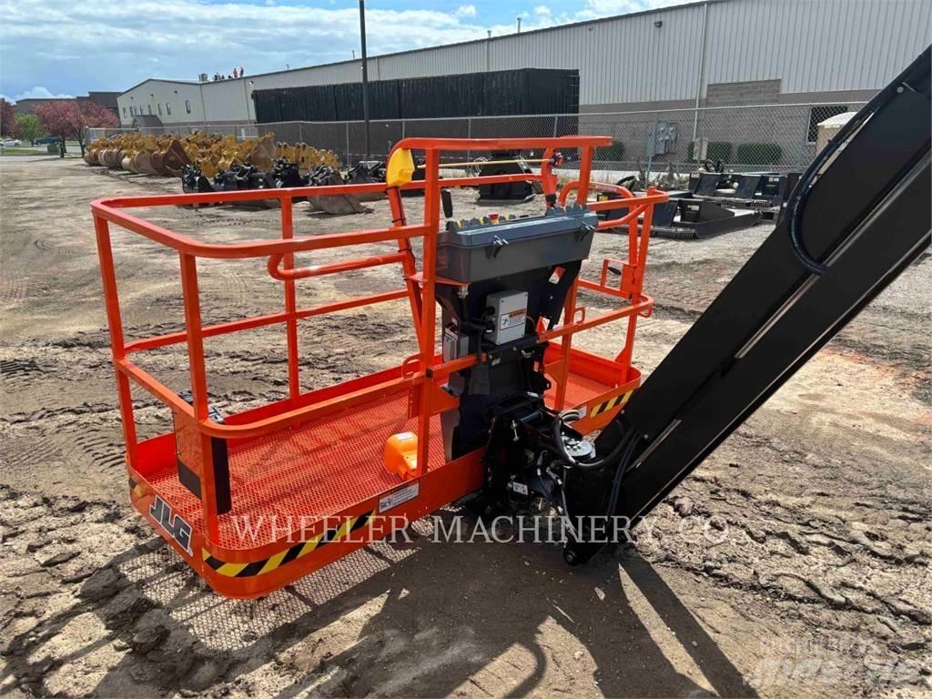 JLG 460SJ SP Karos emelők