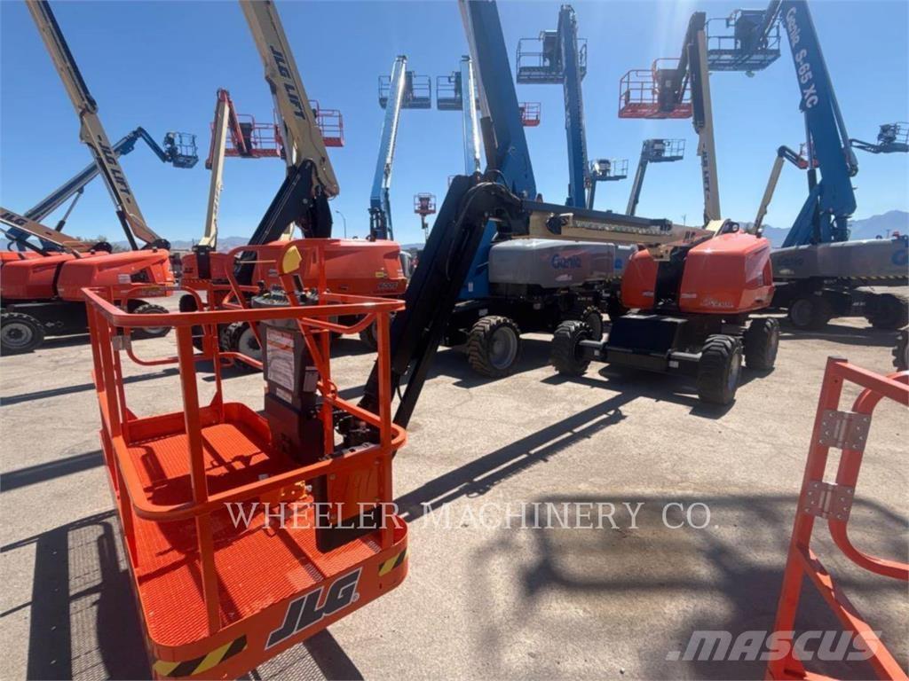 JLG 460SJ SP Karos emelők