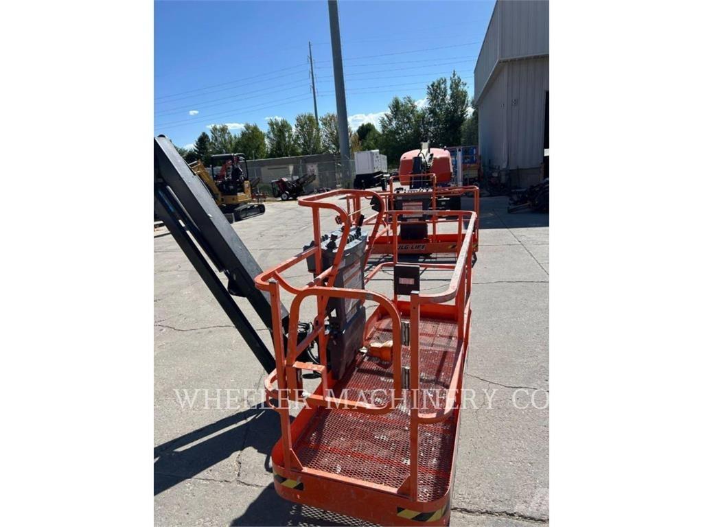 JLG 460SJ SP Karos emelők