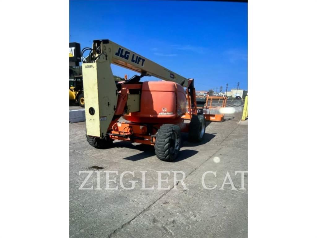 JLG 600AJ Karos emelők
