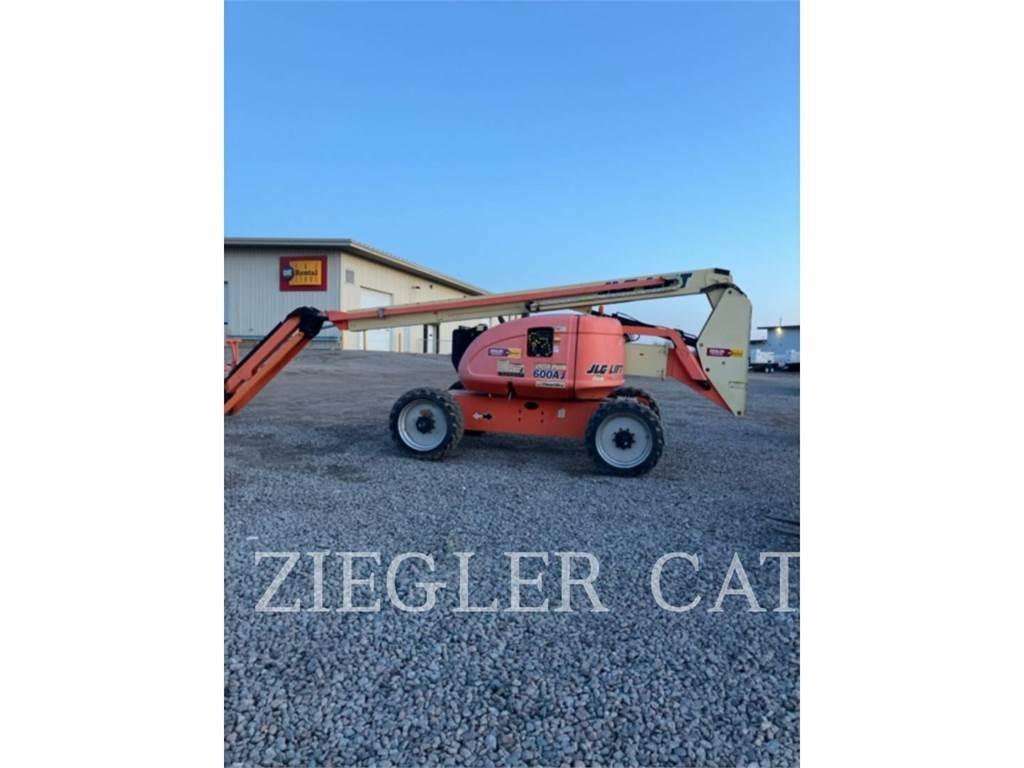 JLG 600AJ Karos emelők