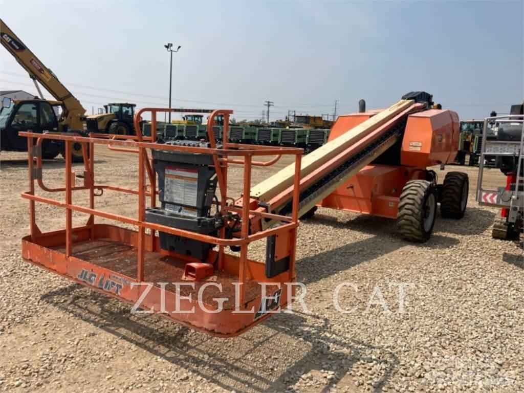 JLG 600S Karos emelők