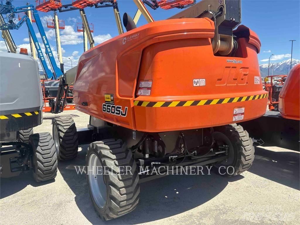 JLG 660SJ Karos emelők