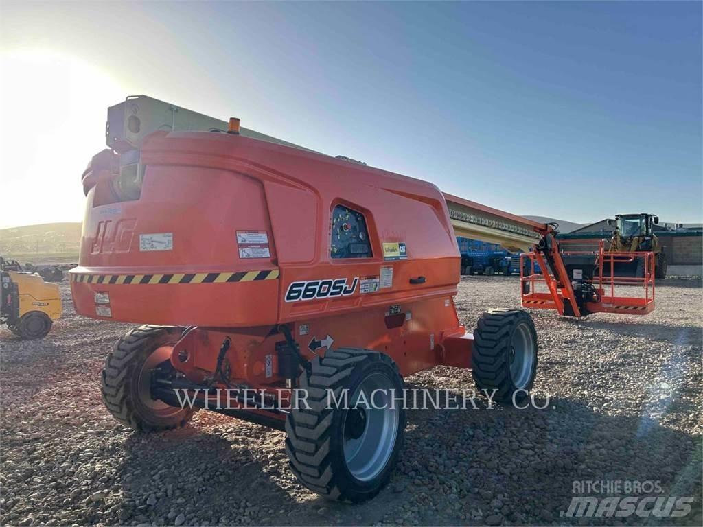 JLG 660SJ Karos emelők