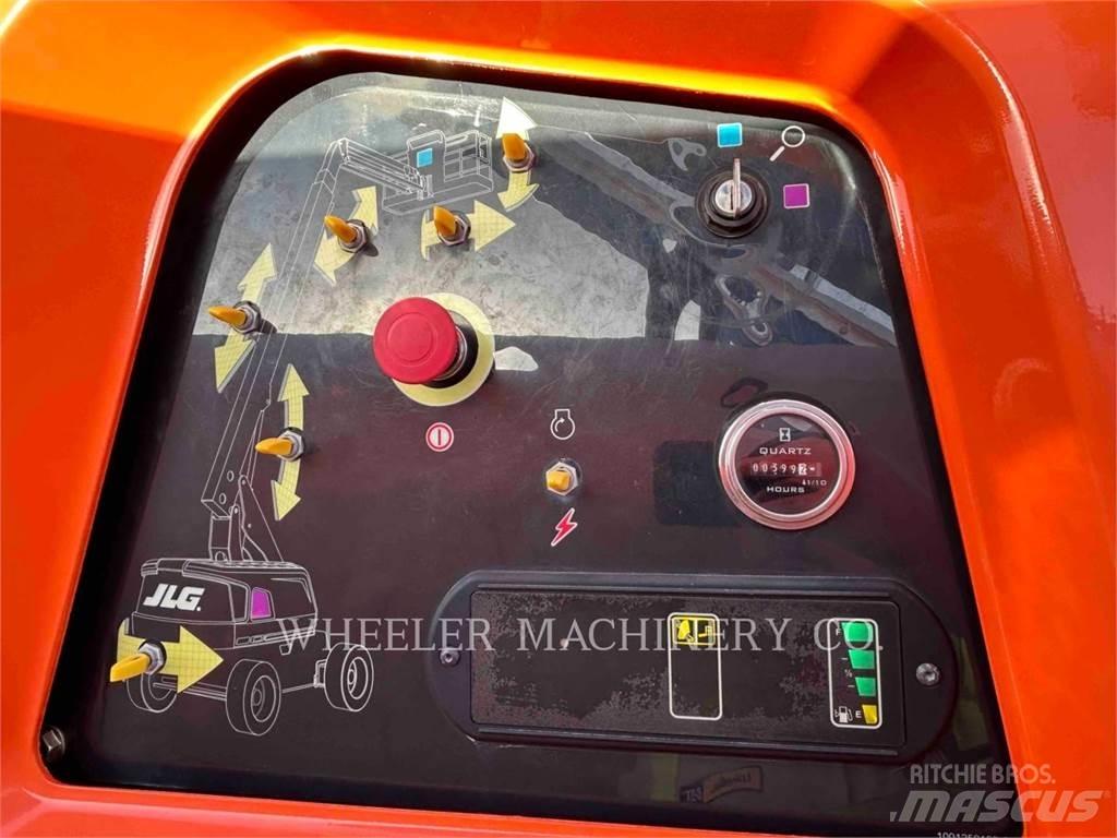 JLG 660SJ Karos emelők