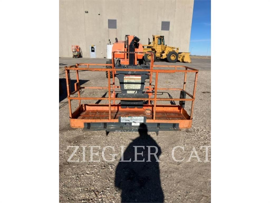 JLG 660SJ Karos emelők