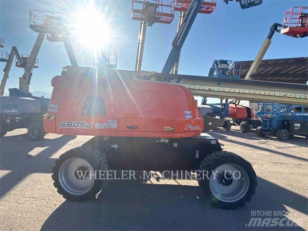 JLG 660SJ Karos emelők