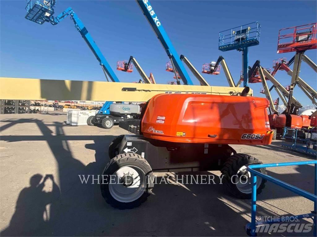JLG 660SJ Karos emelők