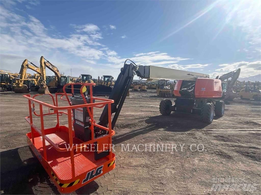 JLG 660SJ Karos emelők
