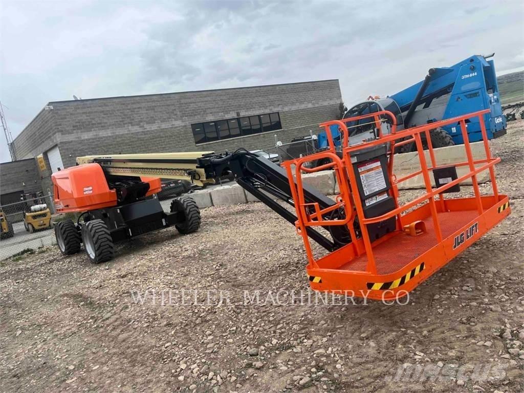 JLG 660SJ Karos emelők